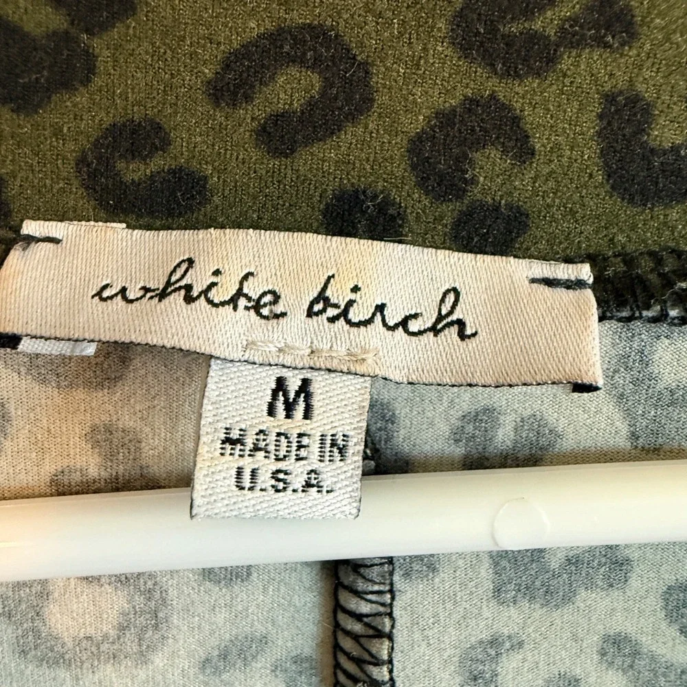 White Birch Olive Medium Green Leopard Print Roll Tab‎ Sleeve Tunic Dress